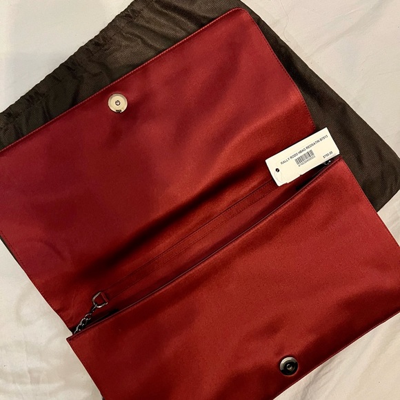 BNWT. Perfect Christmas clutch - Picture 3 of 3